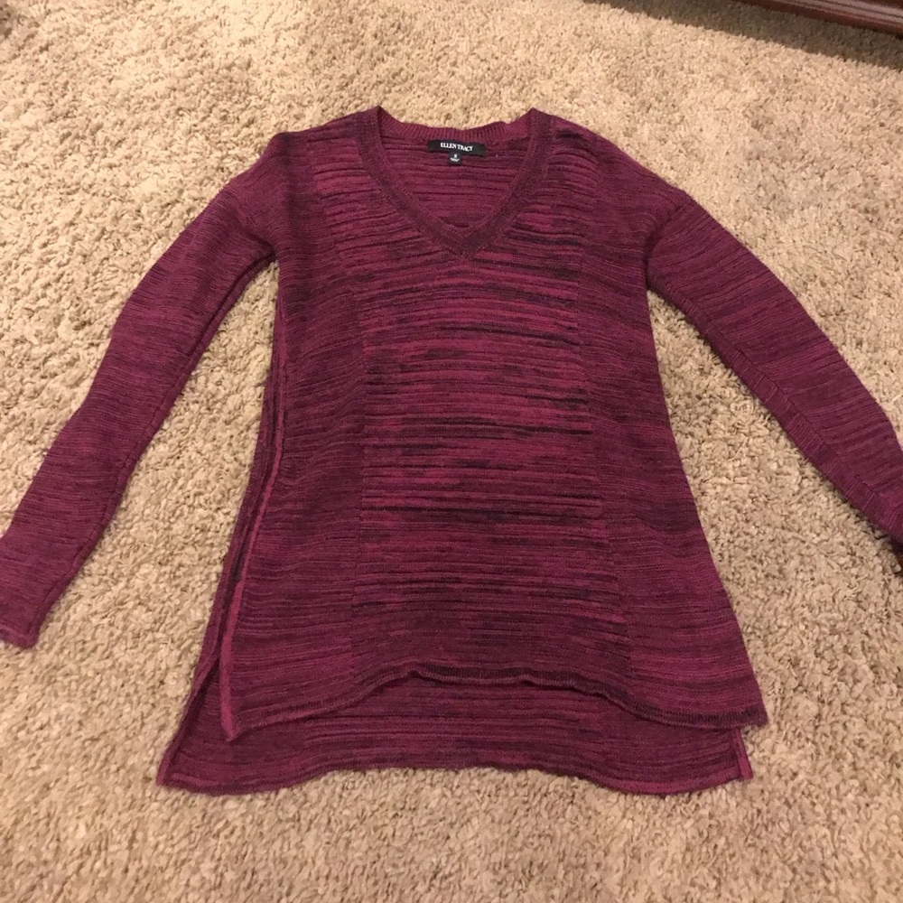 Maroon sweater
